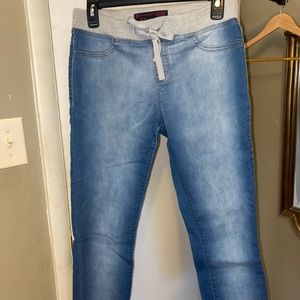 Nobo no Boundaries Capris size 7-9